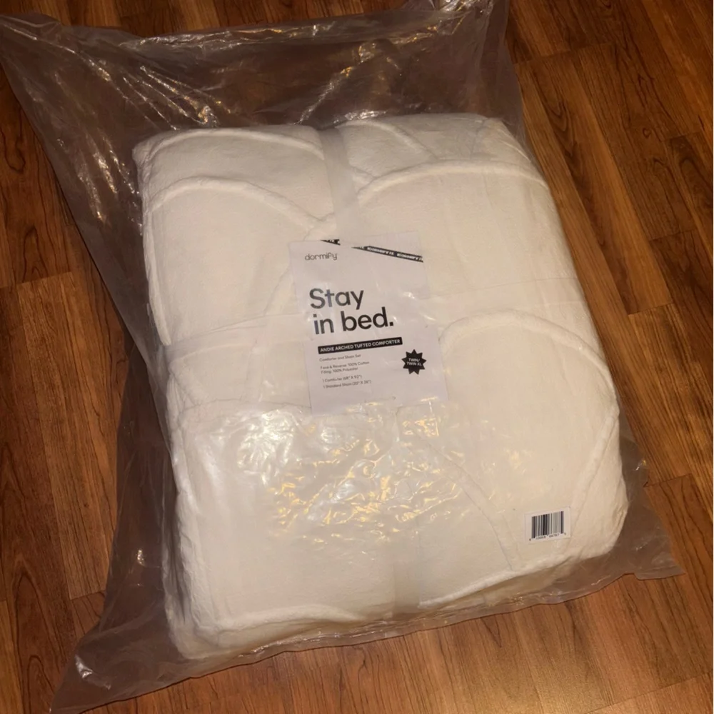 Dormify Andie Arched Tufted Comforter & Sham Set Size Twin / Twin XL